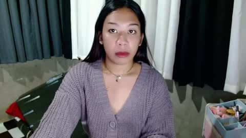 jelaigrande  online show from July 23, 7:55 am
