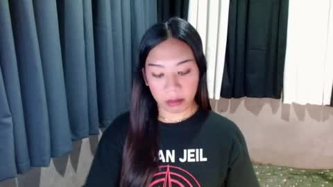 jelaigrande  online show from July 31, 2:56 pm
