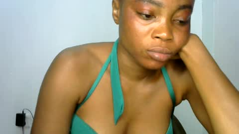 hottie baddie14 online show from June 14, 8:39 pm