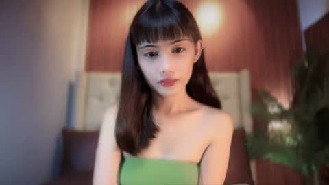 hottie_carlinexx online show from August 2, 5:03 am