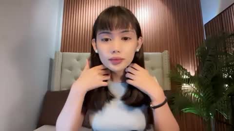 hottie_carlinexx online show from August 4, 6:32 am