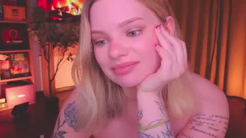 Jane    online show from July 26, 7:08 pm