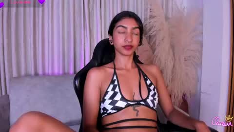 Veronica  online show from July 31, 12:17 am