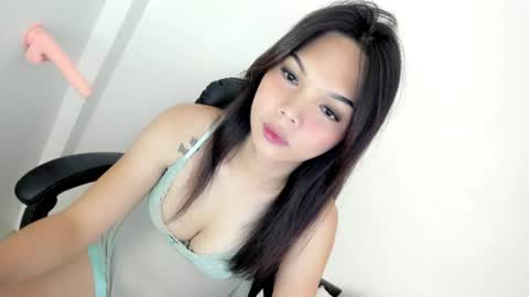 Isabella online show from August 5, 2:59 pm