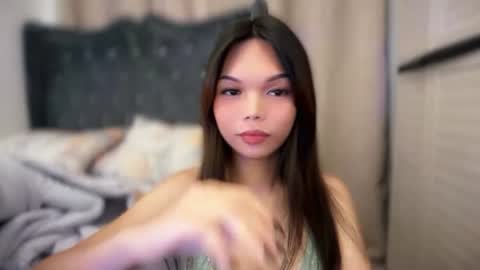 Isabella online show from August 11, 5:48 pm
