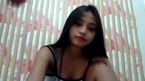 hottiest_asian online show from August 13, 4:48 am
