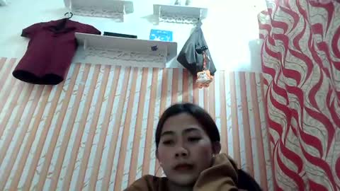 hottiest_babe4u online show from August 15, 4:16 am