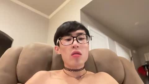 hottiewithabody101 online show from August 12, 1:41 am