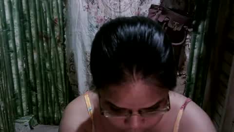 hotty_babex online show from August 15, 2:10 pm