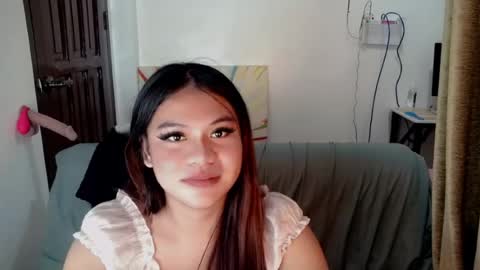 hotty_charlottex69 online show from August 10, 6:15 am