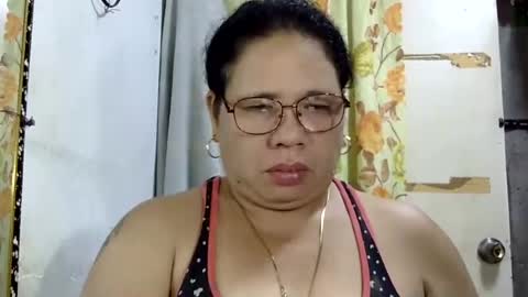 hottycrissy4u online show from August 29, 1:21 pm