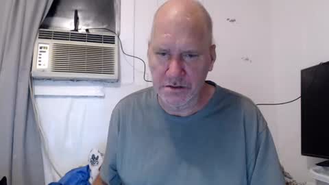 houseflipper online show from August 4, 6:32 am