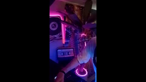 SeanPatrick online show from May 26, 1:50 am