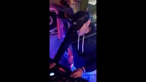 SeanPatrick online show from May 26, 6:03 am