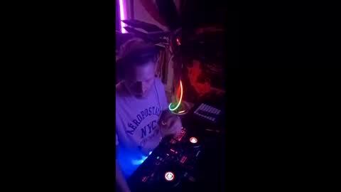 SeanPatrick online show from June 11, 6:52 am