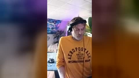 SeanPatrick online show from June 13, 6:49 pm