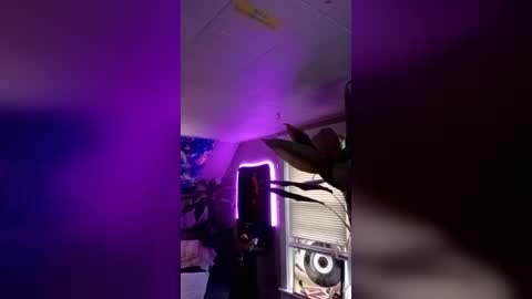 SeanPatrick online show from June 25, 11:02 am
