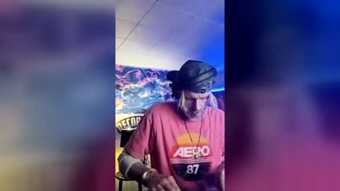 SeanPatrick online show from August 8, 10:48 am