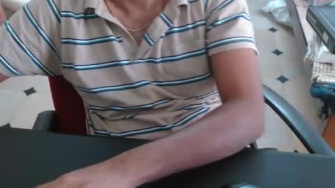 Cute Boy with Awesome Cock online show from May 2, 7:02 am