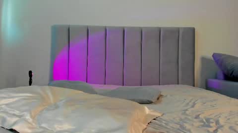 Rose here online show from August 13, 2:09 pm