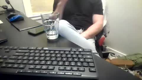 hoverday online show from June 28, 5:54 am