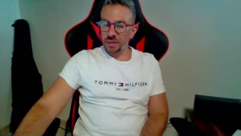 huge__cumshot online show from July 15, 11:11 am
