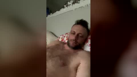 hugecock475 online show from April 3, 12:46 pm