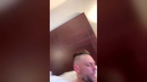 hugecock475 online show from April 19, 1:32 pm