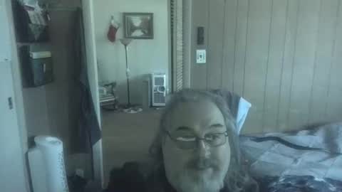 lonely huggy bear online show from April 26, 2:13 pm