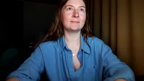 HumpyGrey online show from June 12, 7:10 pm