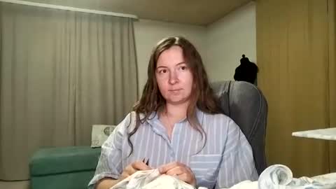 HumpyGrey online show from July 12, 6:14 pm