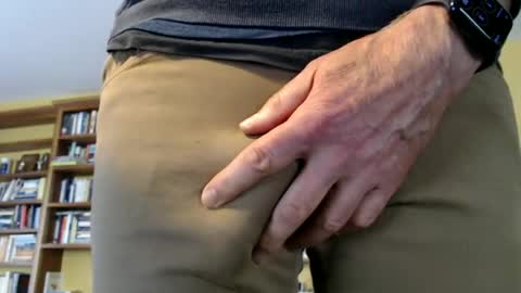 Big uncut cock dripping online show from July 1, 7:04 pm
