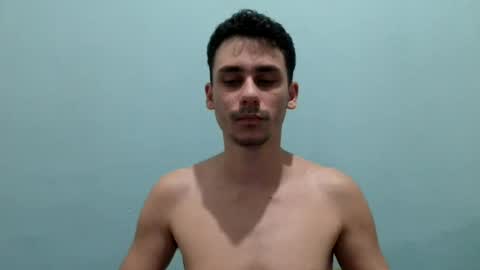 hungcaique online show from September 10, 11:37 pm