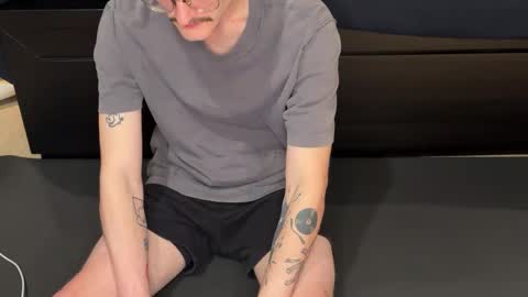 hungforyoux online show from March 4, 7:54 pm