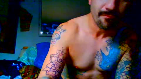 hungherowithoutacape online show from July 6, 5:54 am