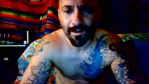 hungherowithoutacape online show from July 22, 11:56 am