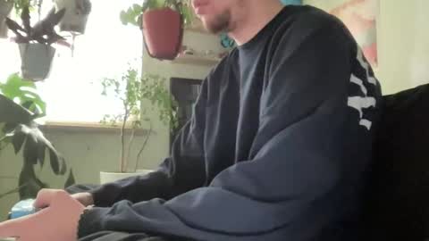 hunglungq online show from March 15, 7:19 pm