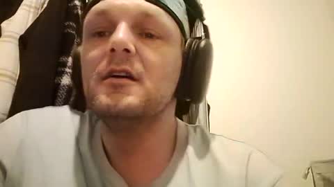 Aussieboy69 online show from August 15, 9:35 am
