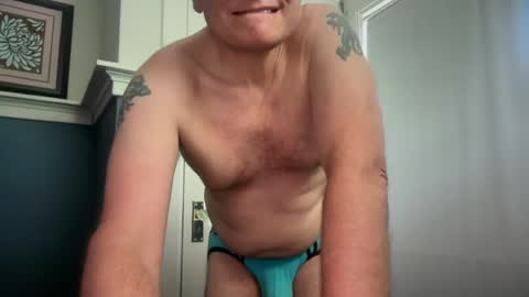 AARON online show from August 8, 4:29 pm