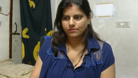 hungrymilf69 online show from August 5, 5:44 pm