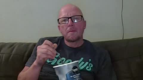 HuingsingleDad79 online show from July 30, 8:32 am