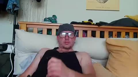 HuingsingleDad79 online show from August 3, 5:53 pm
