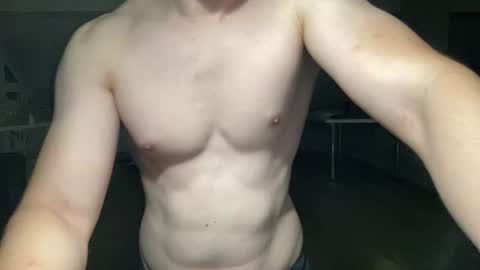 hungwank95 online show from August 10, 9:05 pm