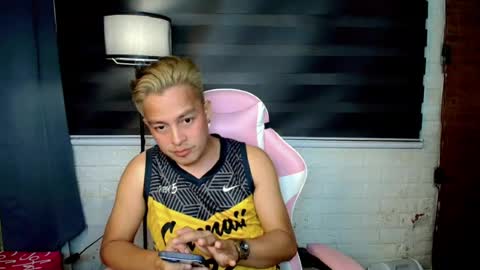 hunk_danny online show from August 16, 7:40 pm
