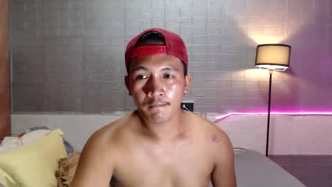 hunkylloyd online show from May 7, 9:49 pm