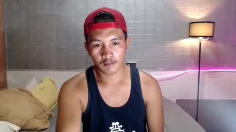 hunkylloyd online show from May 13, 4:45 am