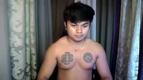 hunkyzeus online show from July 7, 4:44 pm