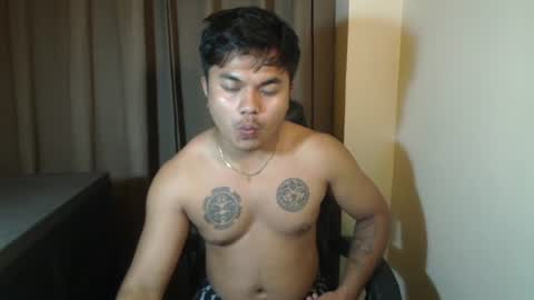 hunkyzeus online show from August 3, 4:58 pm
