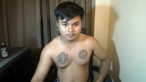 hunkyzeus online show from August 3, 8:16 pm