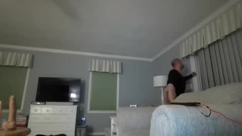 hunterbowling93 online show from March 2, 10:34 am